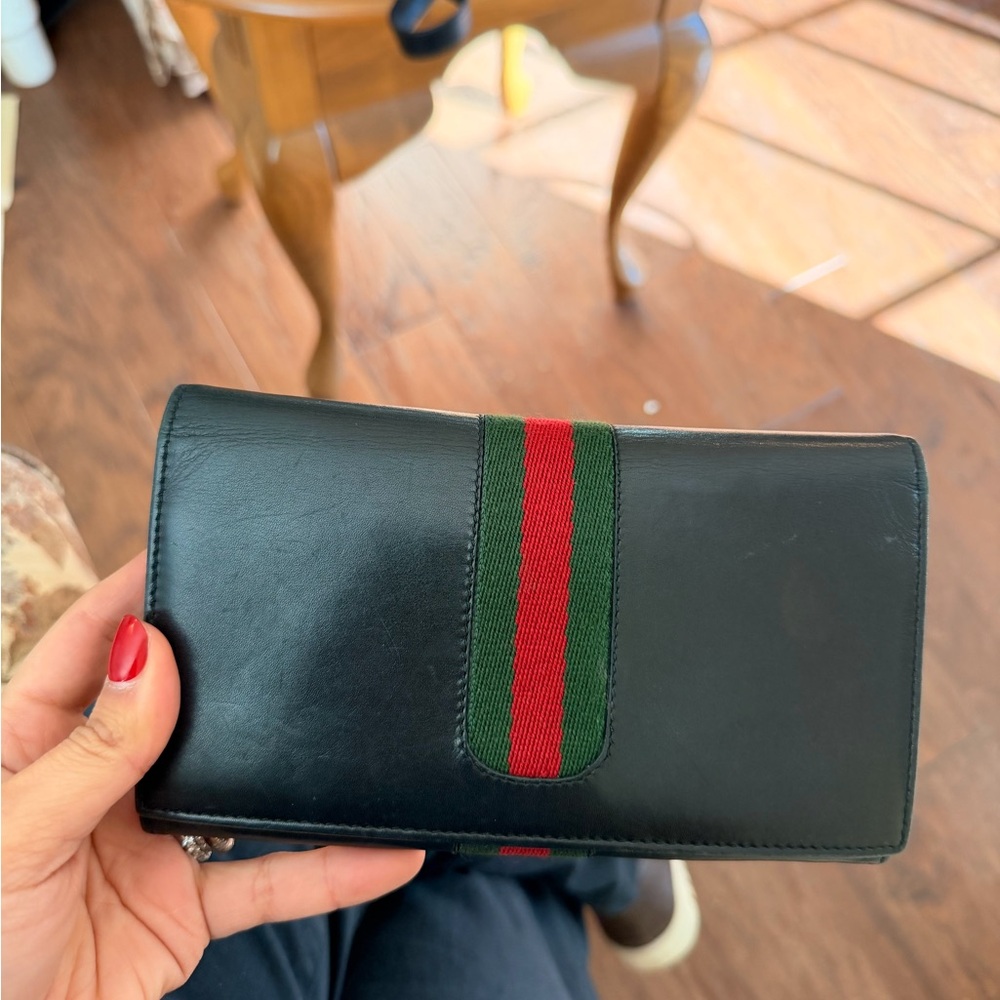 Gucci Black Leather Wallet with Gold Logo